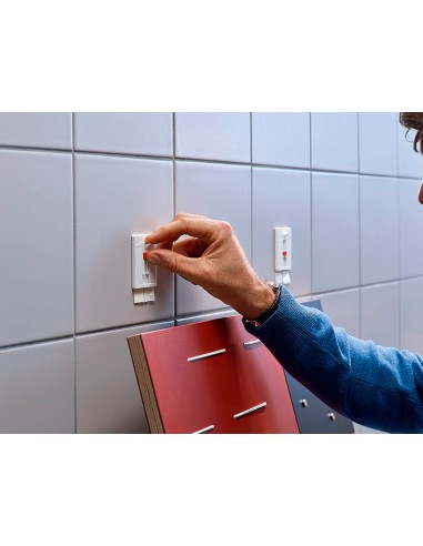 Clavo autoadhesivo tesa sujecion...