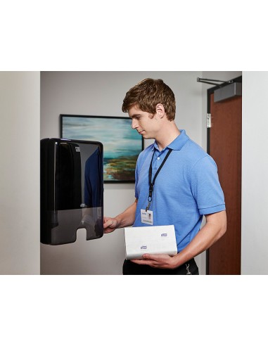 Toalla de papel engarzada 2 capas...