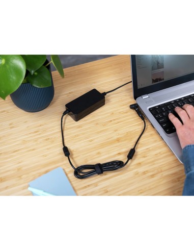 Adaptador de corriente trust primo...