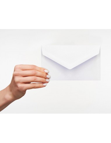 Sobre liderpapel blanco con fondo...