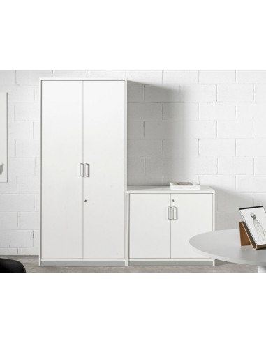 Armario rocada con un estante y dos...