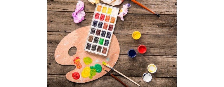 Materiales básicos para empezar a pintar con acuarelas